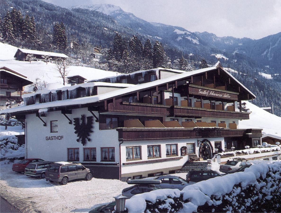 Hotel Schwarzer Adler Hippach Exterior foto